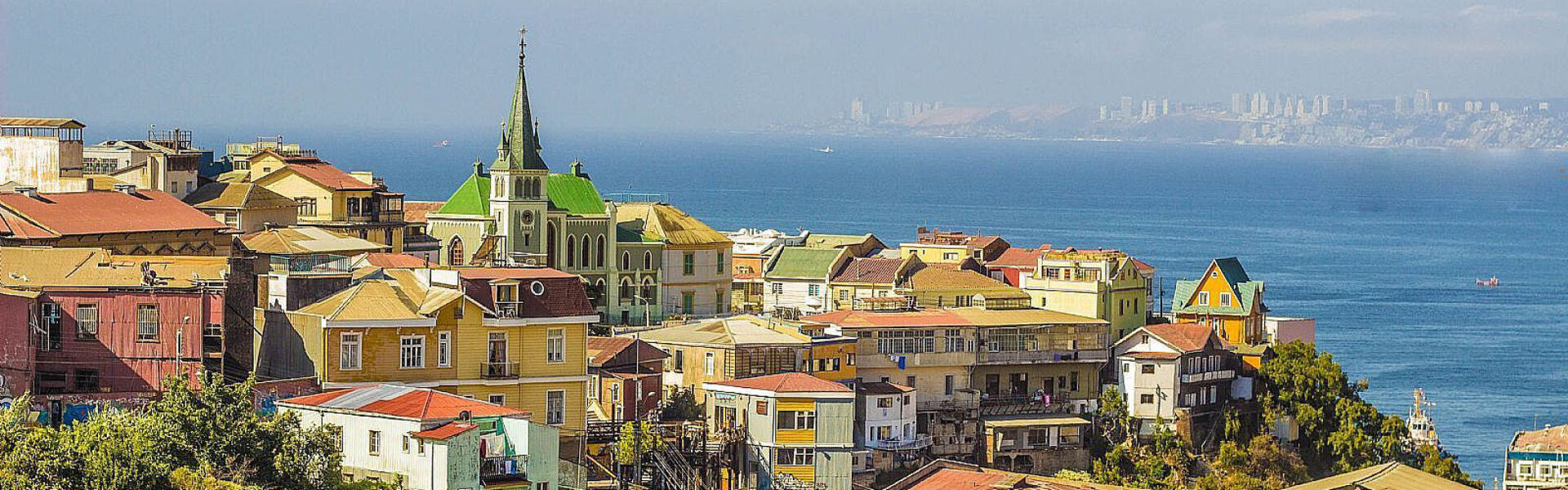 Qué ver en Valparaíso: la ruta perfecta en la ciudad de la cultura thumbnail